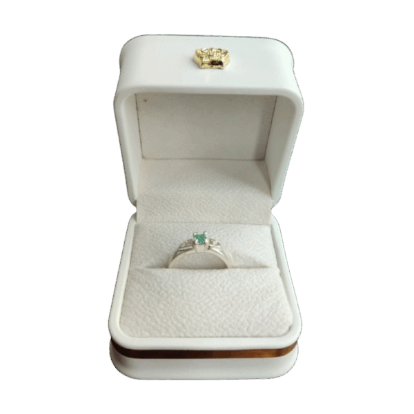 Anillo de plata con esmeralda Alba