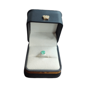 Anillo de plata con esmeralda Aria