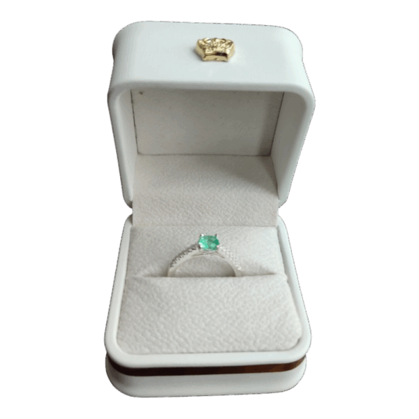 Anillo de plata con esmeralda Aurea