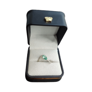 Anillo de plata con esmeralda Cosmos