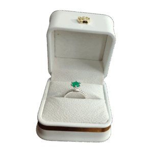 Anillo de plata con esmeralda Glacial