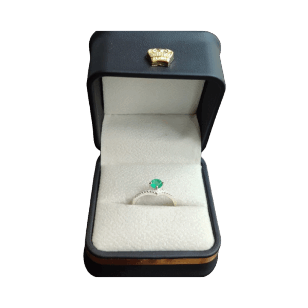 Anillo de plata con esmeralda Lua