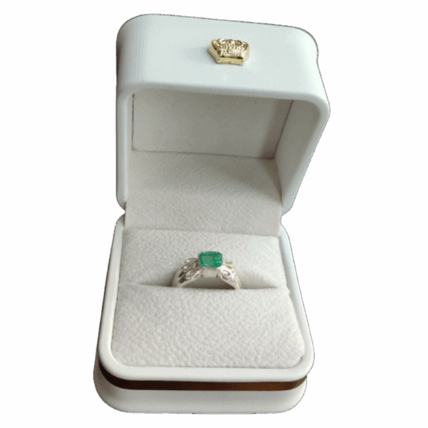 Anillo de plata con esmeralda Onira