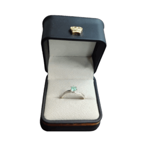 Anillo de plata con esmeralda Prisma