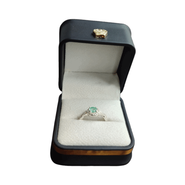 Anillo de plata con esmeralda Rocio