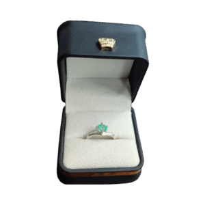 Anillo de plata con esmeralda Savia